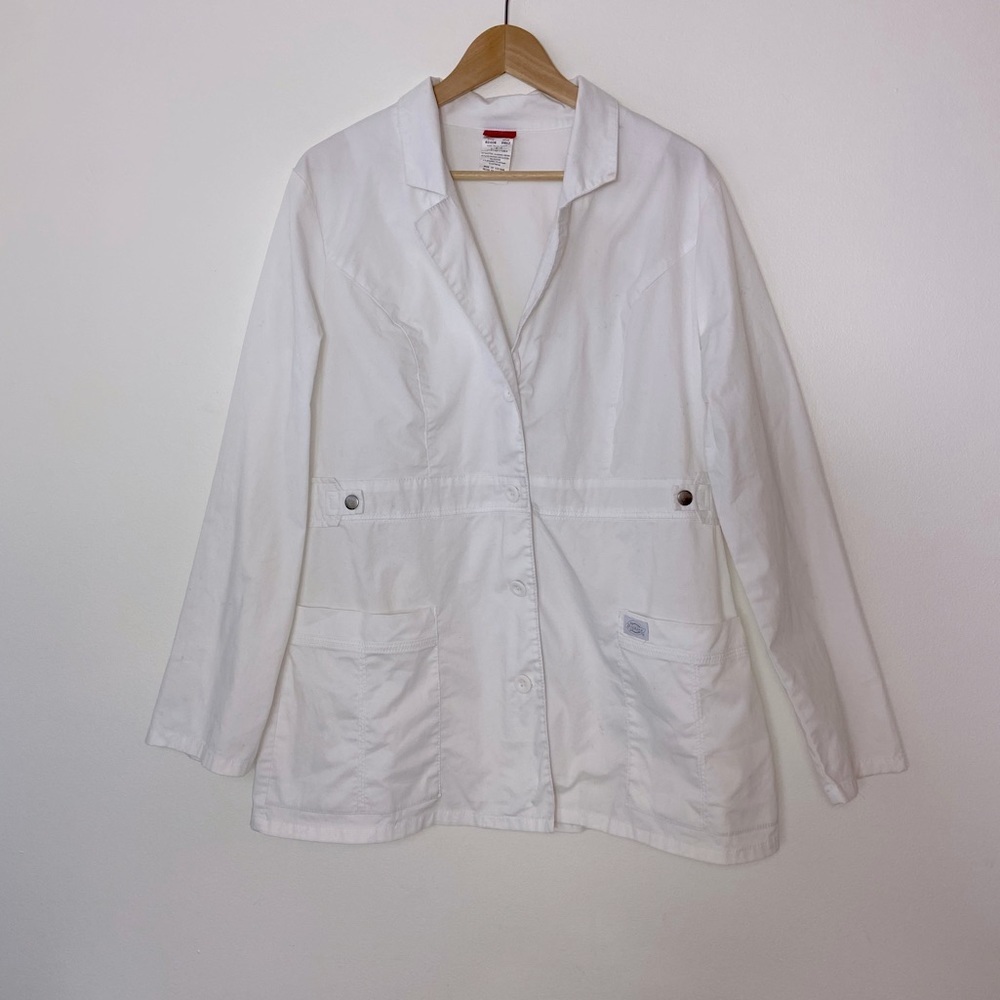Dickies Women’s White Scrubs Lab Coat